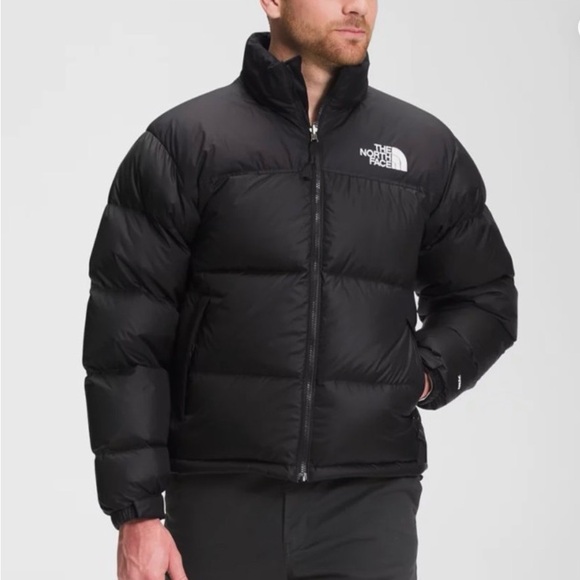 The North Face Black Puffer Jacket like new size medium. Beautiful hardly worn. - Picture 6 of 11